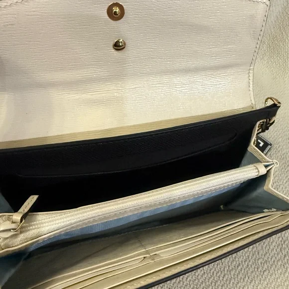 Gucci Limited Edition Leather Sylvie Valentines Day Wallet w/After Market Chain - Picture 6 of 14